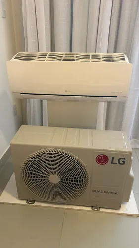 Ar condicionado LG dual Inverter 9 mil btus