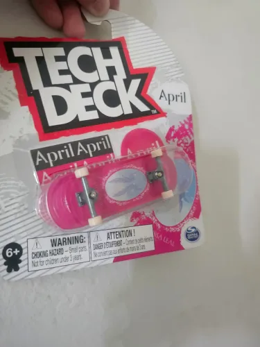 skate de dedo tech deck april rayssa leal 96mm original