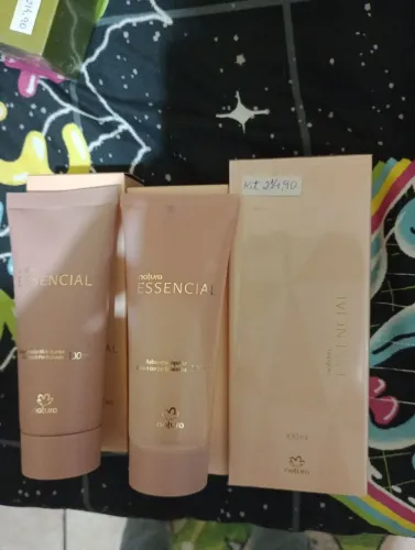 Kit essencial tradicional feminino perfume + hidratante + sabonete líquido