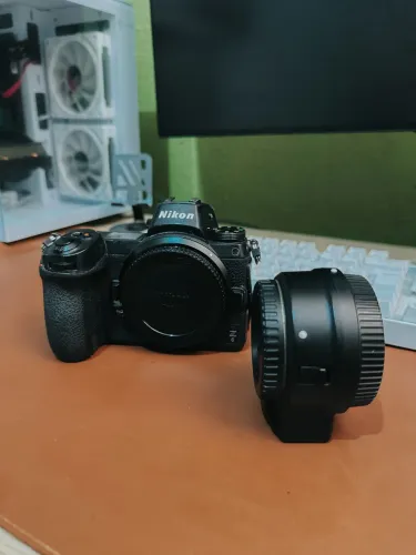 Nikon Z6 + adaptador (usada)
