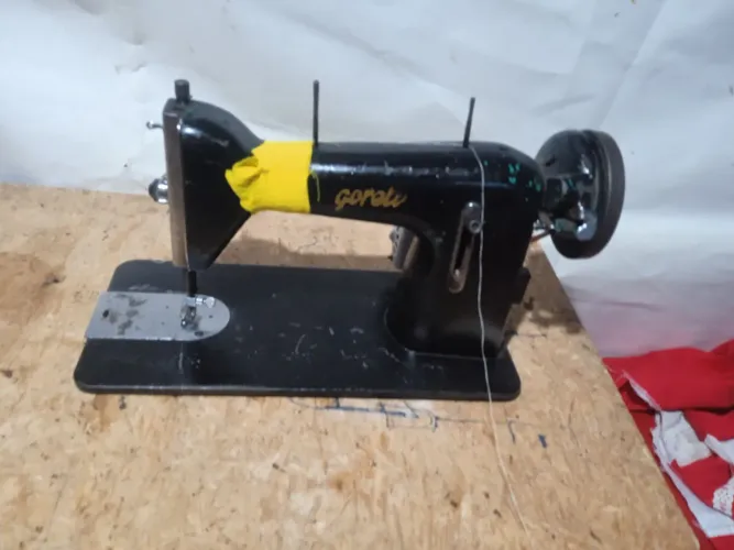 Funcionando normal 300 a máquina com motor e 100 a mesa