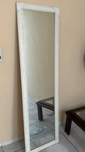 Espelho grande decorativo com moldura