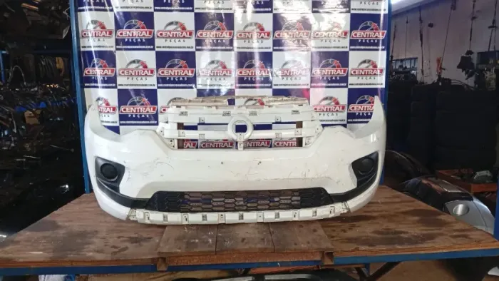 para-choque dianteiro original usado do Fiat Mobi (2018-2021)
