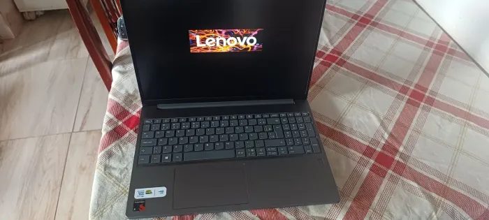 Lenovo ideapad slim 3 500gb 16ram seminovo
