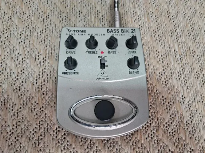 Pedal Simulador Para Baixo V-Tone Behringer BDI 21 Ótimo Estado
