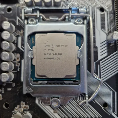 Processador intel i7 7700 ENVIO OLXPAY