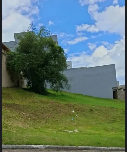 Vendo Terreno no Condomínio Vale dos Cristais