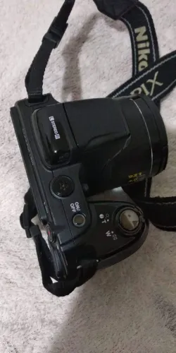 Nikon Coolpix L810 - Ótimo Estado