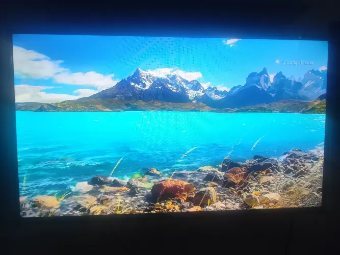 Smart TV SEMP Android - Excelente Estado (Com Controle e Pés)