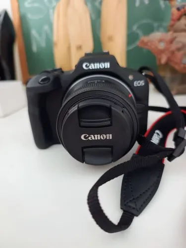 Câmera fotográfica Canon