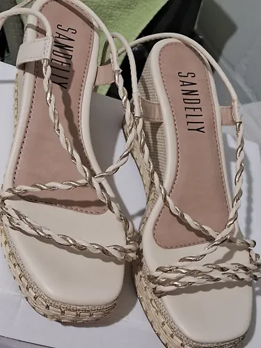 Sandalia plataforma Sandelly feminina