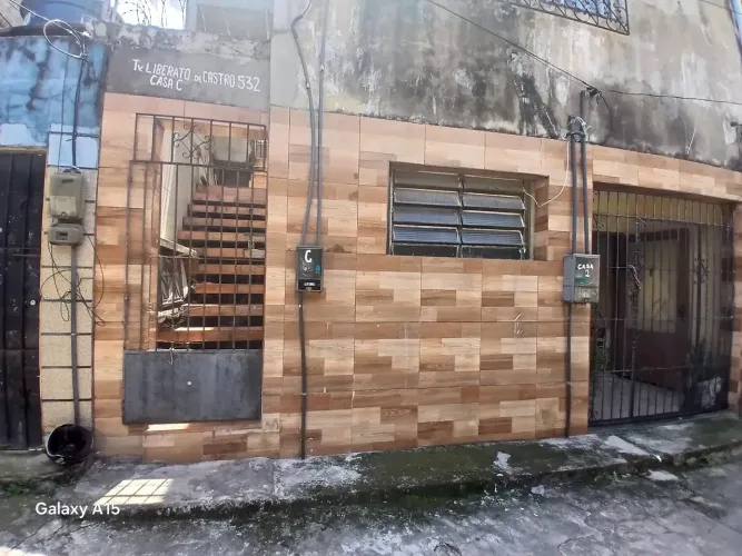 *Alugo Casa estilo Apto nos Altos- Guamá