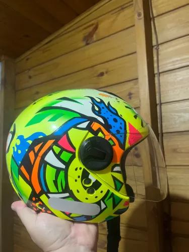Capacete original da peeles