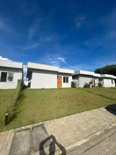 Casa em Condomínio em Centro, Guararema/SP