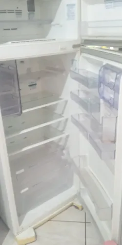 Peças internas e parte mecânica geladeira/Electrolux Mod: DF48.