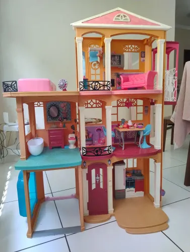 Casa da Barbie grande e original