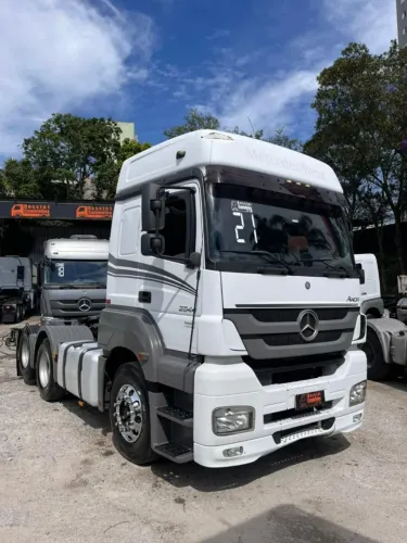 Mb Axor 2544 2021 6x2 Teto alto