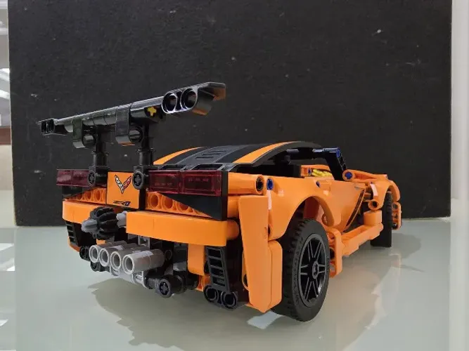 Lego Technic Corvette ZR1