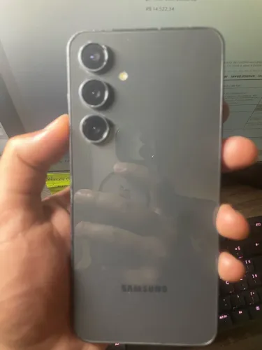 SAMSUNG S24 FE (128 GB)