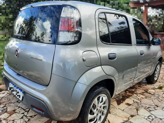 Fiat Uno Attractive 1.0 EVO Fire Flex 8V 5P 2015