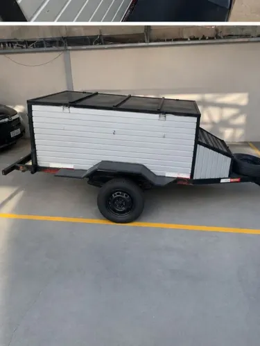 Carretinha baú