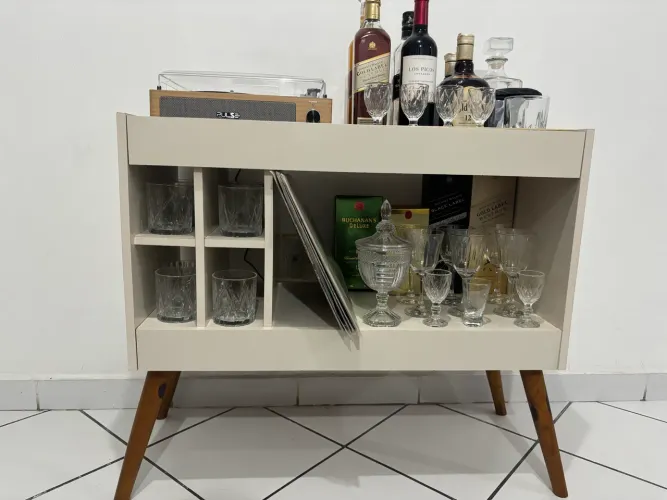 Mini bar cantinho do café móvel aparador
