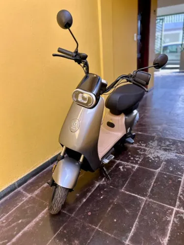 Motocicleta Elétrica Binwer - RULI 800