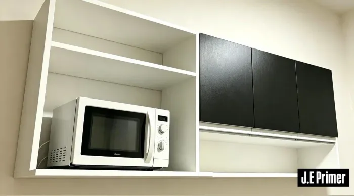 Armário e suporte pra microondas em mdf