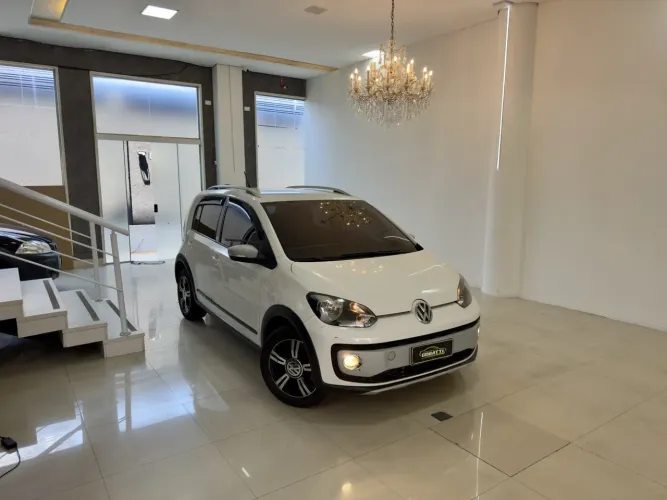 Volkswagen Up! Cross 1.0 TSI Total Flex 12V 5P 2017