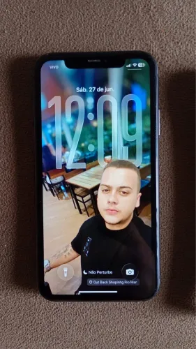 VENDE ESSE IPHONE 11 64 GIGAS TODO ORIGINAL
