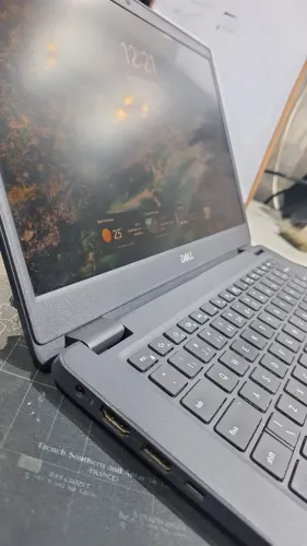 Notebook Dell Latitude 3410. Processador Intel I5-10 geração