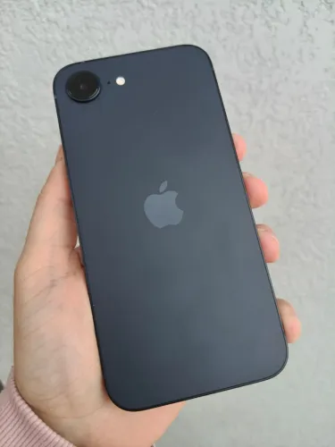 Iphone 17e 256gb ( 5 dias de uso )