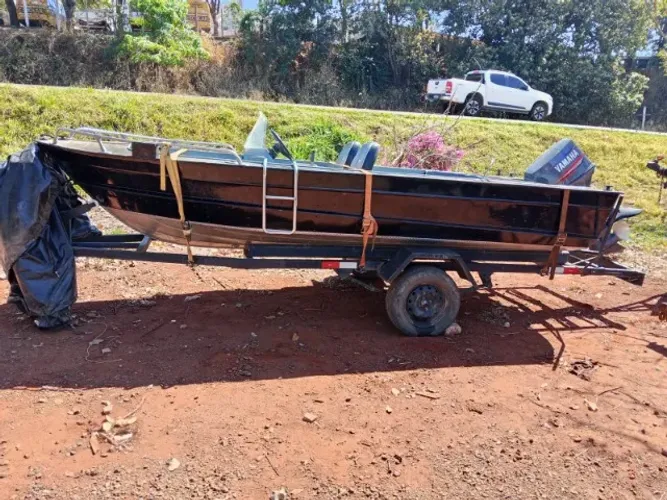 Lancha tipo Marajó 16 pés