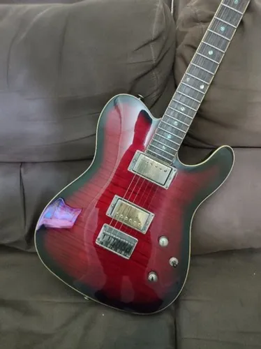 Guitarra Fender Custom FMT Black Cherry