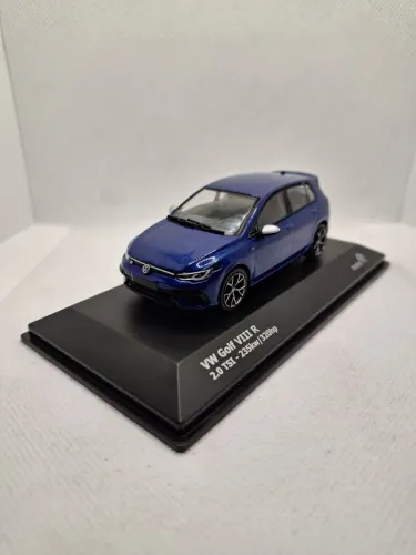 Miniatura Volkswagen Golf VIII R 2.0 TSI - Escala 1/43 - Marca Solido