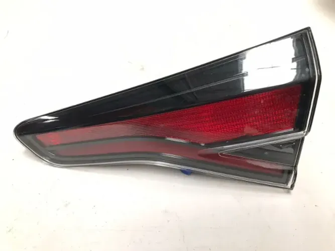 Lanterna Traseira Lado Direito Sandero 2020/2022 Stepway - Usada/Original - Tampa