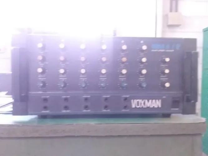 Mesa de som mixer amplificada 6 canais, voxman EMC