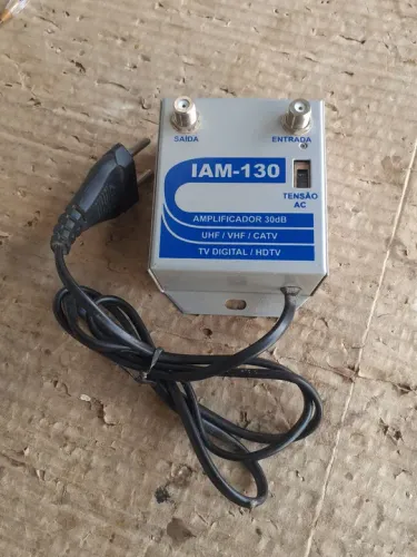 Amplificador de Sinal de TV IAM-130 - 30dB - UHF/VHF/CATV - Digital/HDTV