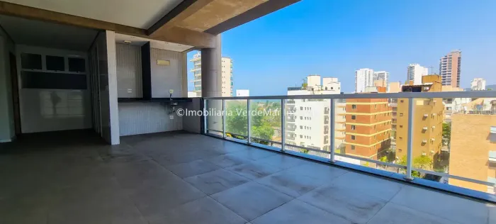 Enseada das Gaivotas Guarujá. Apartamentos de alto padrão À Venda na praia.