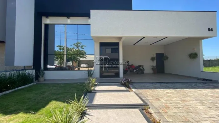 Casa térrea à venda com piscina em Monte Mor/SP