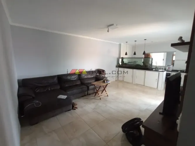Venda de Casas / Padrão na cidade de Ipeúna