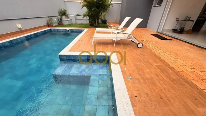 Venda de Casa em Condomínio de Luxo em Indaiatuba-SP: 3 Quartos, 3 Suítes, 3 Salas e 4 Vag