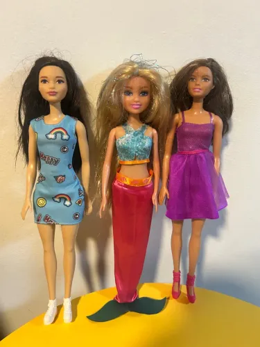 Lote três bonecas Barbie