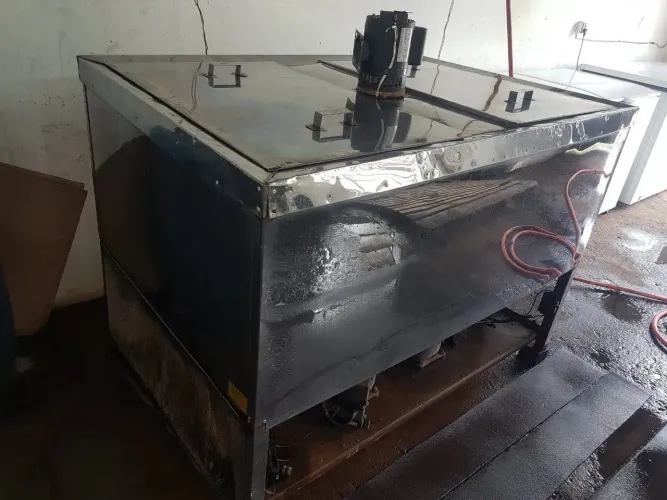 Máquina de fazer gelo