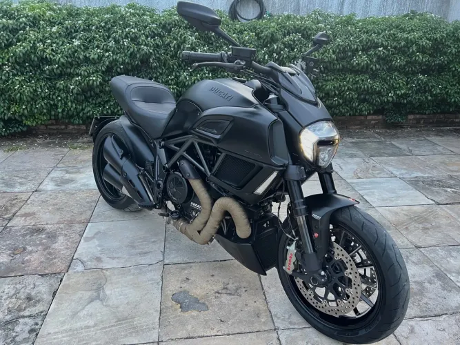 Ducati 1198 Diavel DARK - A MAIS NOVA CE!