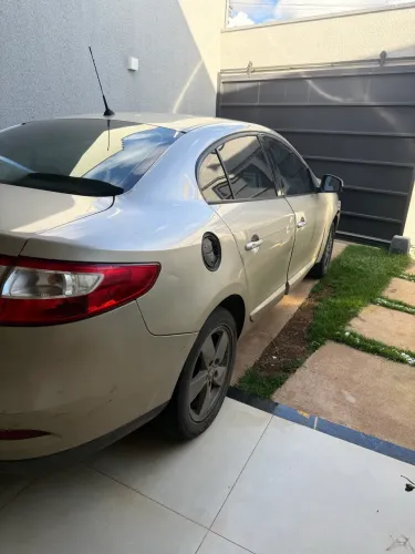 Renault Fluence Sed. Dynamique 2.0 16V Flex Aut. 2011