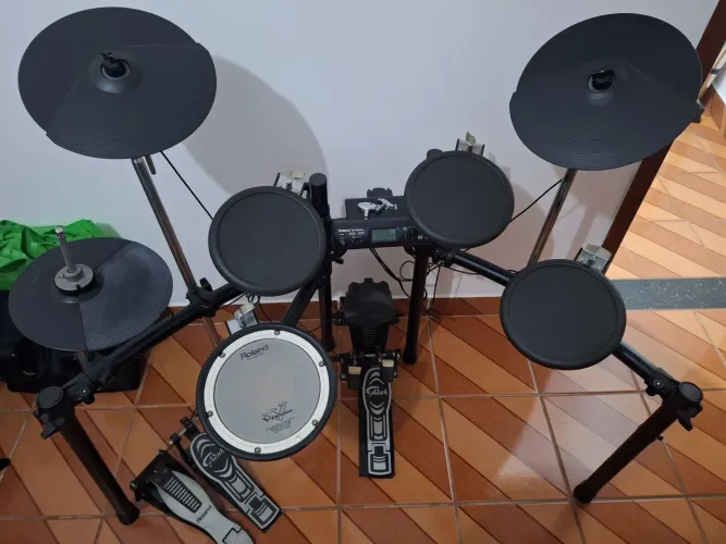 Bateria roland td4 + pedal duplo