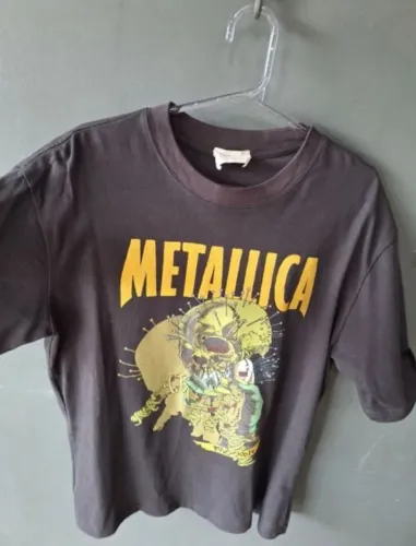 Camiseta Metallica - Edição Especial