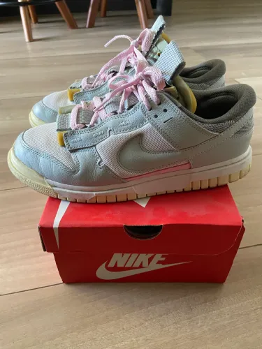 Tênis Nike dunk remastered