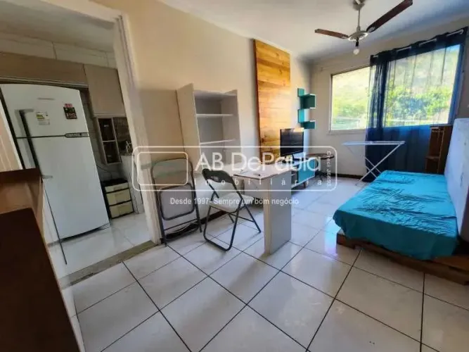 VENDE EM SULACAP - CONDOMÍNIO SULACAP 2 - APARTAMENTO DESOCUPADO, COM 02 QUARTOS